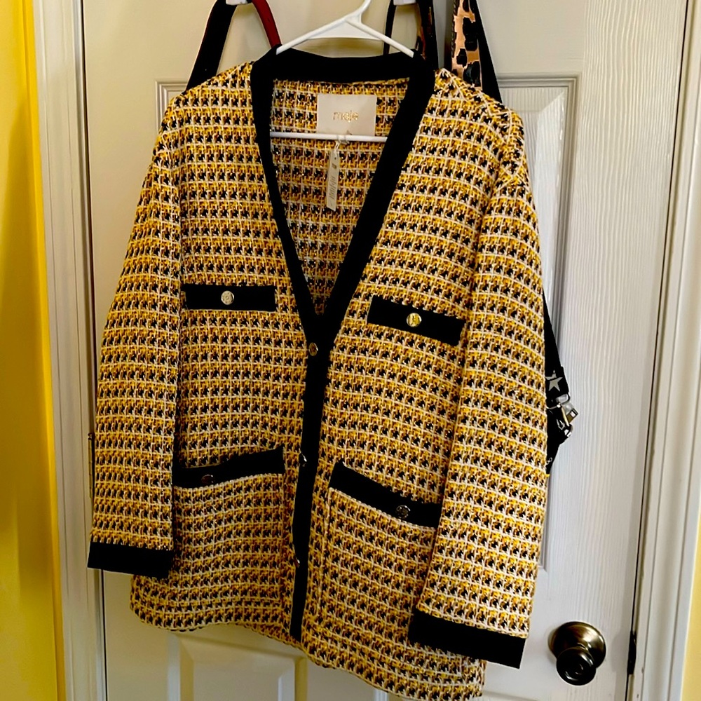 Maje sweater blazer never worn size 40